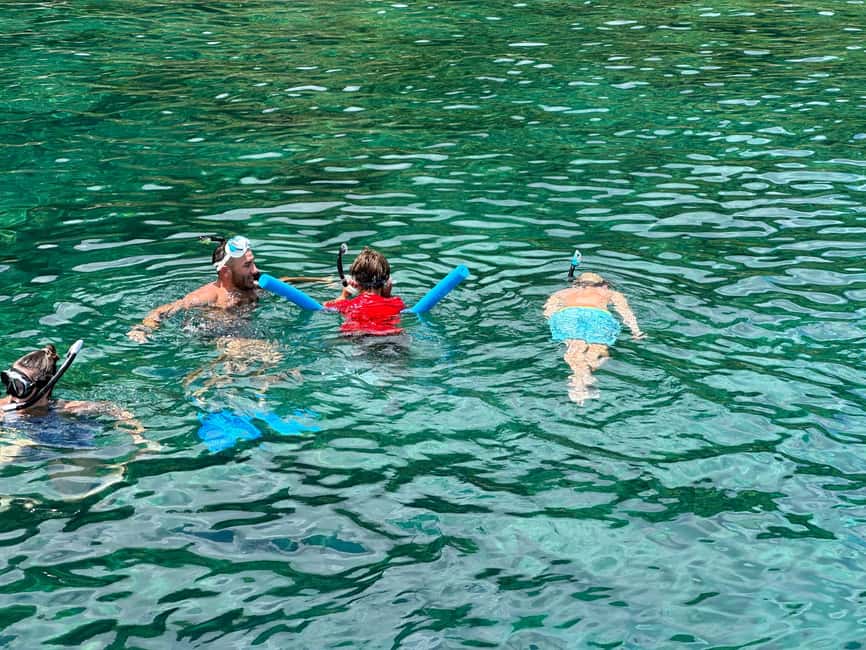 Half Day Sail and Snorkel - Crew and onboard vibe: Captain Phil and the team’s calm professionalism
