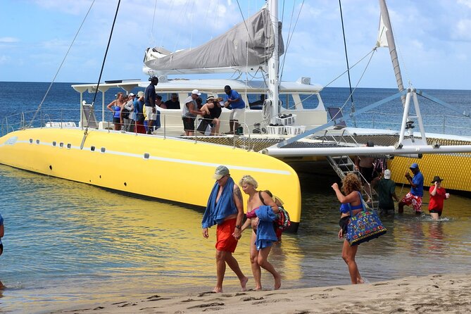 Leisure Full Day Catamaran (Blue, Aqua or LIC) - Who should book this catamaran day to Nevis