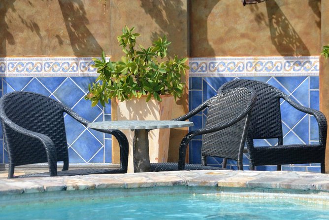 Palms Court Gardens and Restaurant Day Pass - Food and Drinks: Where the Real-Time Choices Matter