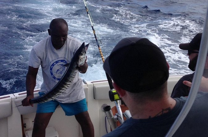 Private Fishing & Snorkel Charters in St Kitts and Nevis - Safety and Local Skills: What Matters When the Water Changes