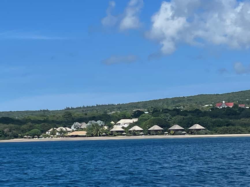 PRIVATE POWER CATAMARAN - A private power catamaran with zero cruise-ship chaos