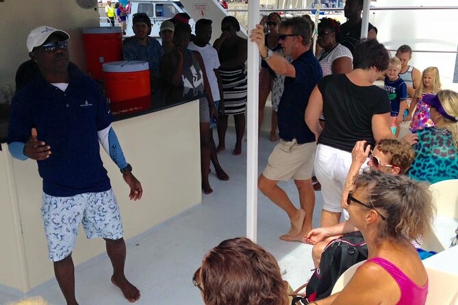 Snorkel Lunch & Lounge: Bluewater or Snorkel and Lunch: Leeward - The return sail: music, dancing, and staying comfortable