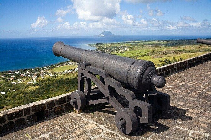 St Kitts Sightseeing Tour to Brimstone Hill Fortress with Beach Visit - Back on the road: Timothy Hill views and Frigate Bay contrast