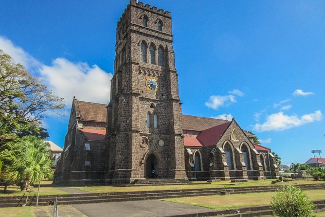 St Kitts Traditional Lunch & Half Day Island Tour - Basseterre’s key landmarks: The Circus, Independence Square, and the War Memorial